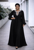 Black / 10