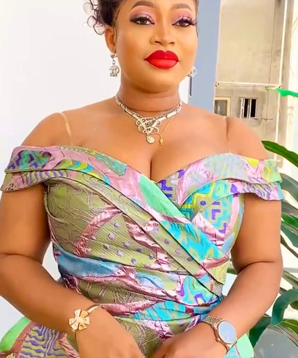 Dramatic Black Off-The-Shoulder Brocade Maxi Dress with Slit for Mother of The Bride Wedding Guest Cocktail A-Line Gown