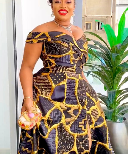 Dramatic Black Off-The-Shoulder Brocade Maxi Dress with Slit for Mother of The Bride Wedding Guest Cocktail A-Line Gown